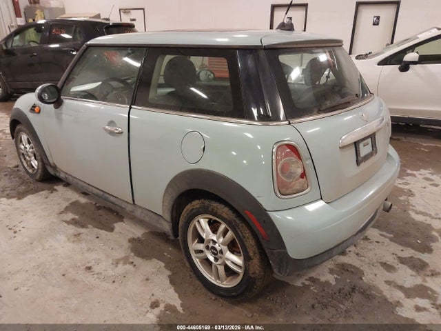 2013 MINI COOPER WMWSU3C59DT547002 Photo 2