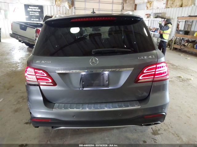 44605204 :رقم المزاد ، 4JGDA6EB7HA950837 vin ، 2017 Mercedes-benz Amg Gle 43 4matic مزاد بيع