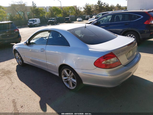 44605228 :رقم المزاد ، WDBTJ56H56F180813 vin ، 2006 Mercedes-benz Clk 350 مزاد بيع
