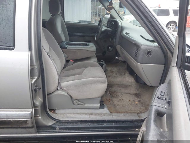 44605262 :رقم المزاد ، 1GKEK13V63J223398 vin ، 2003 Gmc Yukon Sle مزاد بيع