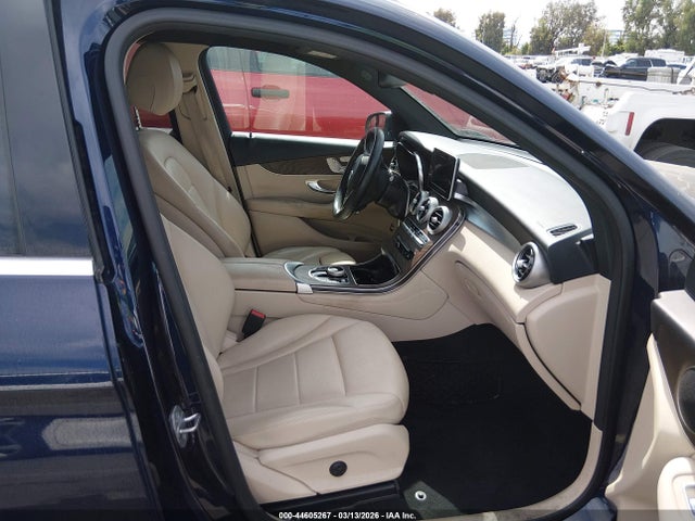 WDC0G4JB8JF453942 Mercedes-Benz GLC 300