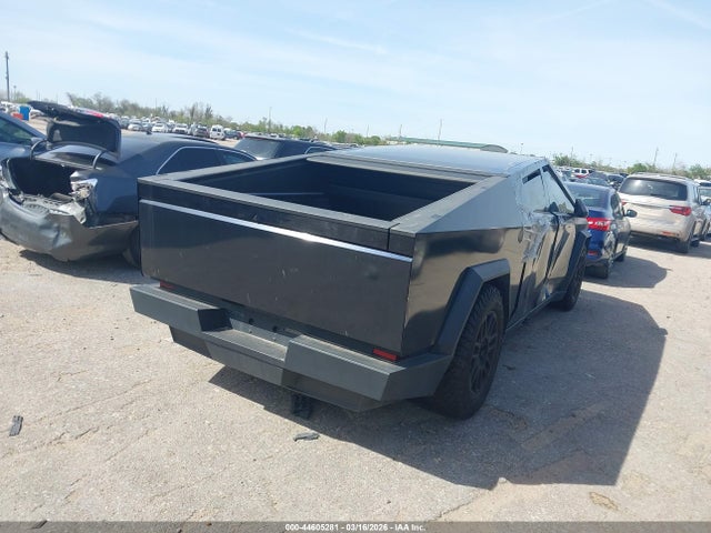 Продажа на аукционе авто 2024 Tesla Cybertruck All-wheel Drive, vin: 7G2CEHED2RA043630, номер лота: 44605281