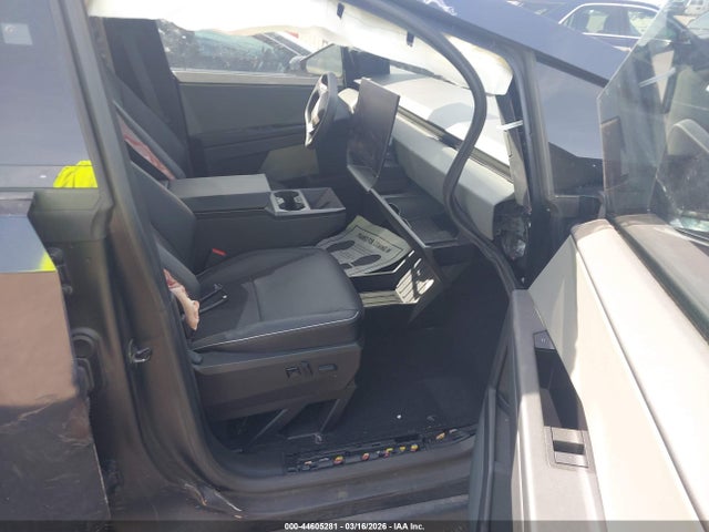 Продажа на аукционе авто 2024 Tesla Cybertruck All-wheel Drive, vin: 7G2CEHED2RA043630, номер лота: 44605281