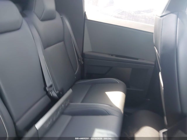 Продажа на аукционе авто 2024 Tesla Cybertruck All-wheel Drive, vin: 7G2CEHED2RA043630, номер лота: 44605281