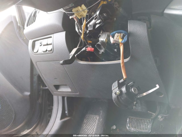 44605304 :رقم المزاد ، KNADN4A39F6503757 vin ، 2015 Kia Rio Ex مزاد بيع