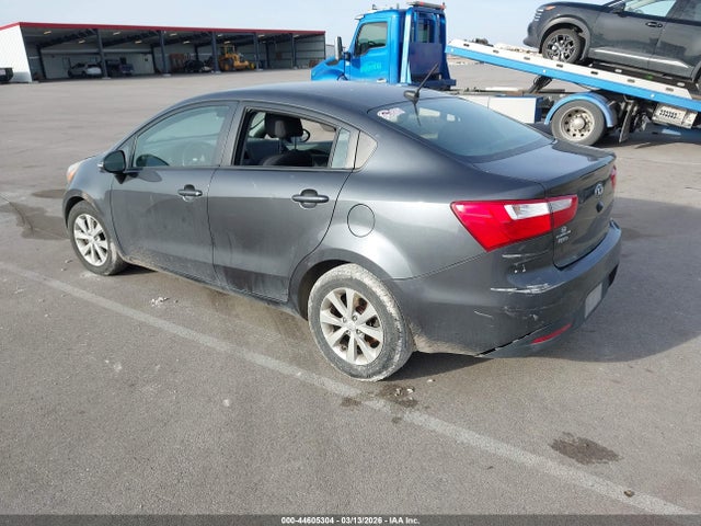 44605304 :رقم المزاد ، KNADN4A39F6503757 vin ، 2015 Kia Rio Ex مزاد بيع