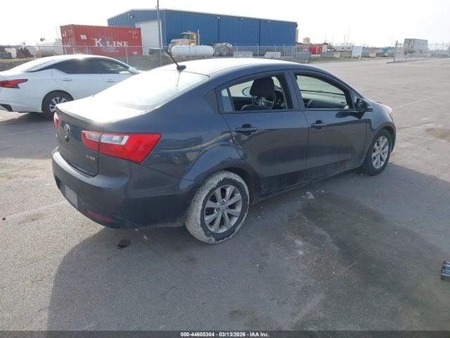 44605304 :رقم المزاد ، KNADN4A39F6503757 vin ، 2015 Kia Rio Ex مزاد بيع