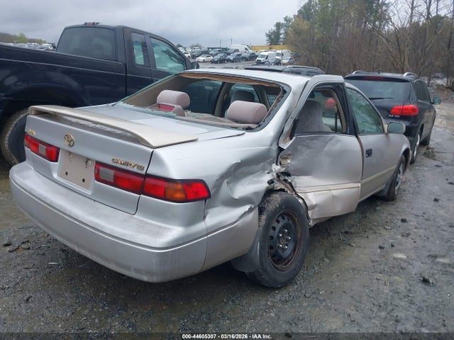 1998 TOYOTA CAMRY 4T1BG22KXWU203893 Photo 3