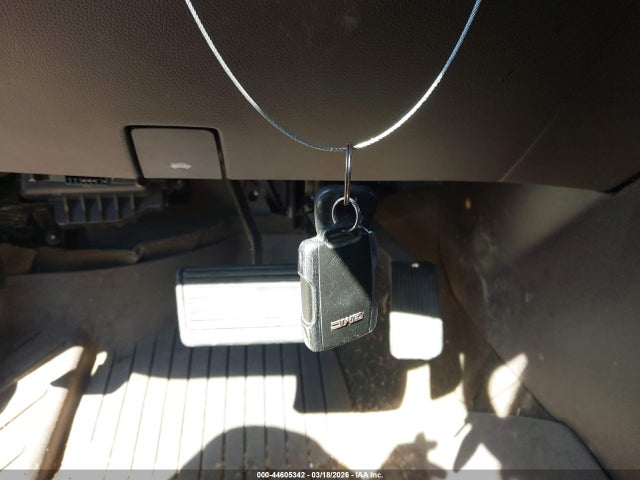 44605342 :رقم المزاد ، 3GTU2VEC8FG518664 vin ، 2015 Gmc Sierra 1500 Slt مزاد بيع