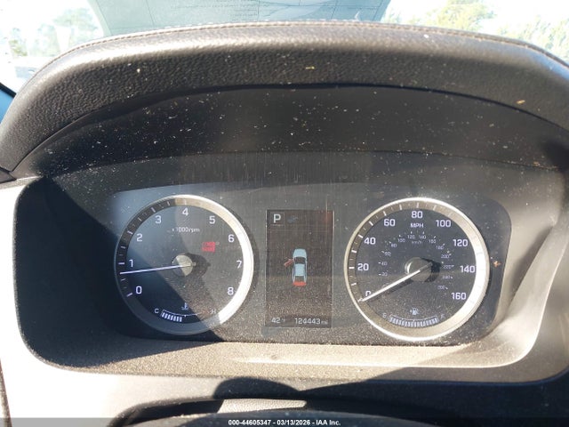 2015 Hyundai Sonata Limited მანქანა იყიდება აუქციონზე, vin: 5NPE34AF8FH242022, აუქციონის ნომერი: 44605347