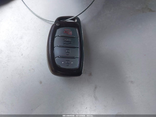 Продаж на аукціоні авто 2017 Hyundai Elantra Value Edition, vin: 5NPD84LF8HH195832, номер лоту: 44605356