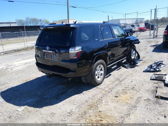 2023 TOYOTA 4RUNNER JTEFU5JR6P5304497 Photo 3