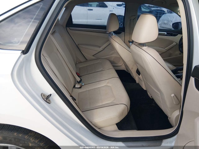 44605383 :رقم المزاد ، 1VWGT7A34HC035106 vin ، 2017 Volkswagen Passat 1.8t Se مزاد بيع