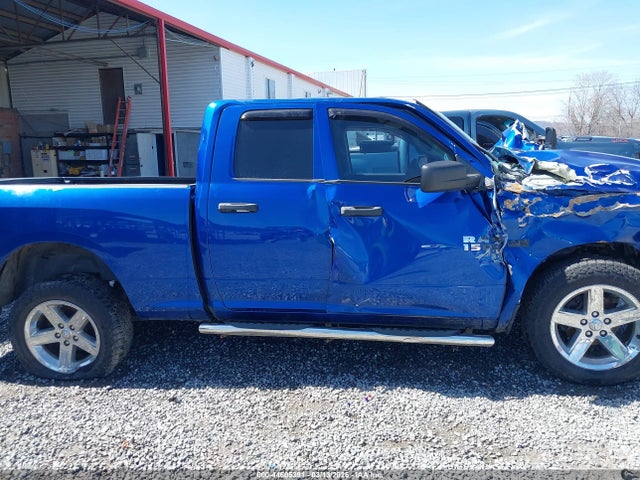 Продаж на аукціоні авто 2017 Ram 1500 Express  4x4 6'4 Box, vin: 1C6RR7FT5HS750671, номер лоту: 44605391