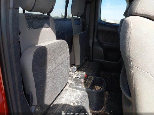 5TFRZ5CN7KX081817 Toyota Tacoma Sr5 V6