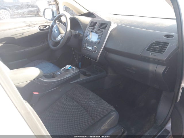 2017 NISSAN LEAF 1N4BZ0CP2HC302011 Photo 4