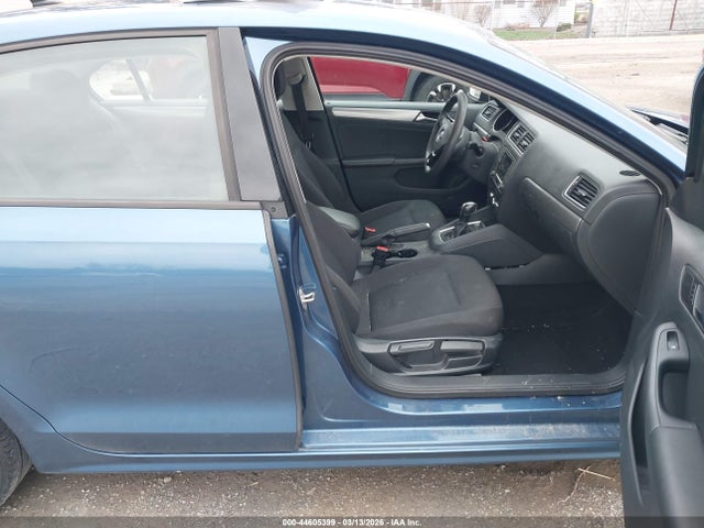 2016 Volkswagen Jetta 1.4t Se მანქანა იყიდება აუქციონზე, vin: 3VWD67AJ6GM392650, აუქციონის ნომერი: 44605399