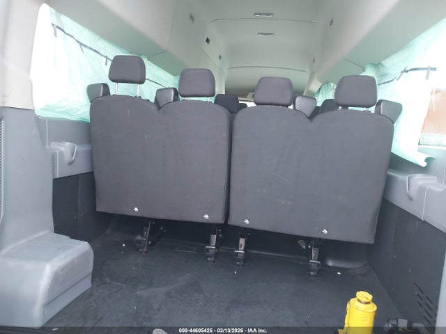 Продаж на аукціоні авто 2015 Ford Transit-350 Xlt, vin: 1FBVU4XG1FKA42926, номер лоту: 44605425