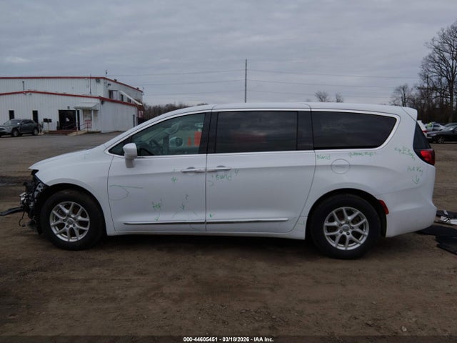 Auction sale of the 2020 Chrysler Pacifica Touring L, vin: 2C4RC1BG0LR114377, lot number: 44605451