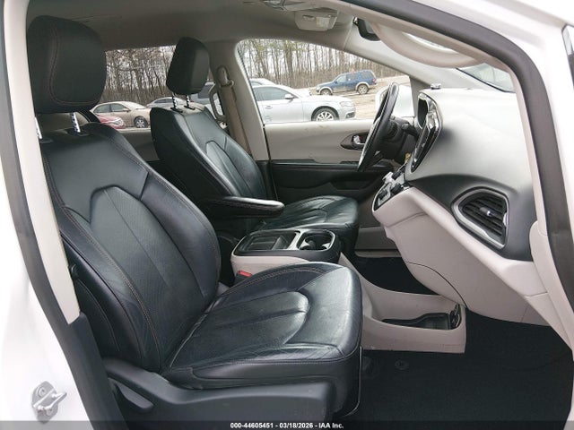 Auction sale of the 2020 Chrysler Pacifica Touring L, vin: 2C4RC1BG0LR114377, lot number: 44605451