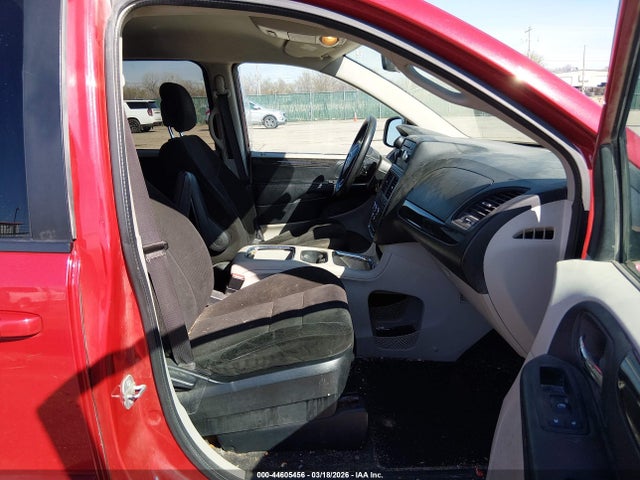 Продажа на аукционе авто 2015 Dodge Grand Caravan Sxt, vin: 2C4RDGCG1FR606757, номер лота: 44605456