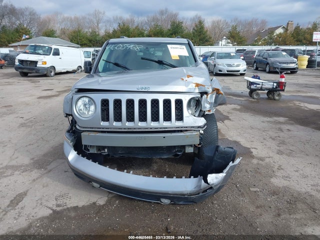 44605468 :رقم المزاد ، 1C4NJRFB4GD697496 vin ، 2016 Jeep Patriot High Altitude Edition مزاد بيع