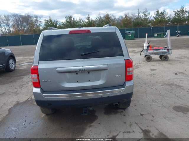 44605468 :رقم المزاد ، 1C4NJRFB4GD697496 vin ، 2016 Jeep Patriot High Altitude Edition مزاد بيع