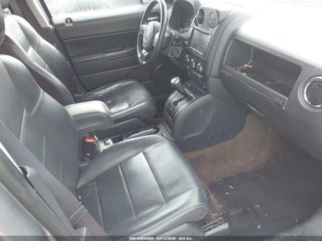 44605468 :رقم المزاد ، 1C4NJRFB4GD697496 vin ، 2016 Jeep Patriot High Altitude Edition مزاد بيع