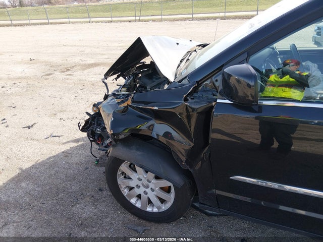 2016 CHRYSLER TOWN & COUNTRY 2C4RC1BG8GR230304 Photo 5