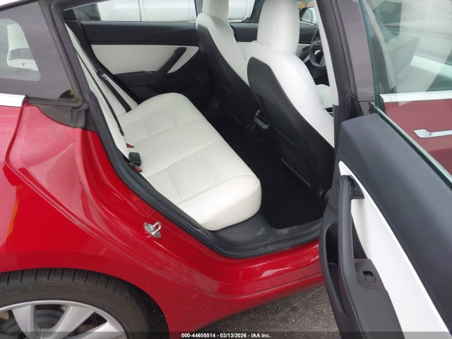 2019 Tesla Model 3 Long Range/performance მანქანა იყიდება აუქციონზე, vin: 5YJ3E1EB5KF391973, აუქციონის ნომერი: 44605514