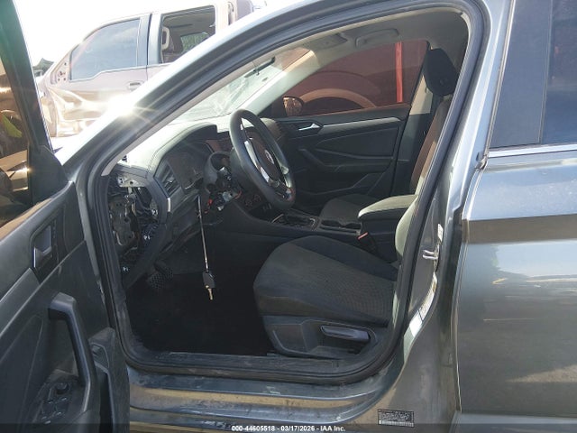 Продаж на аукціоні авто 2019 Volkswagen Jetta 1.4t R-line/1.4t S/1.4t Se, vin: 3VWC57BUXKM172198, номер лоту: 44605518