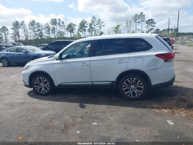 Продаж на аукціоні авто 2016 Mitsubishi Outlander Se, vin: JA4AD3A30GZ007985, номер лоту: 44605529