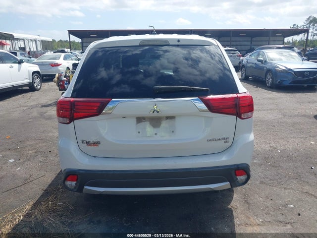 Продаж на аукціоні авто 2016 Mitsubishi Outlander Se, vin: JA4AD3A30GZ007985, номер лоту: 44605529