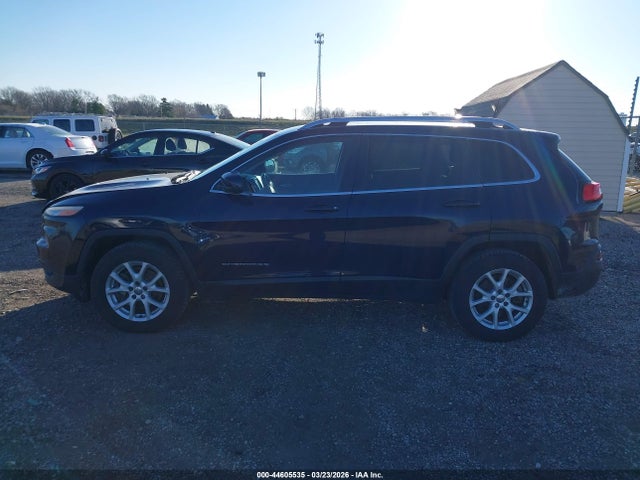 Продаж на аукціоні авто 2016 Jeep Cherokee Latitude, vin: 1C4PJMCS5GW285687, номер лоту: 44605535