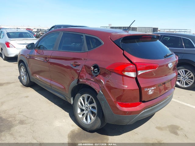 KM8J23A42GU182526 Hyundai TUCSON SE