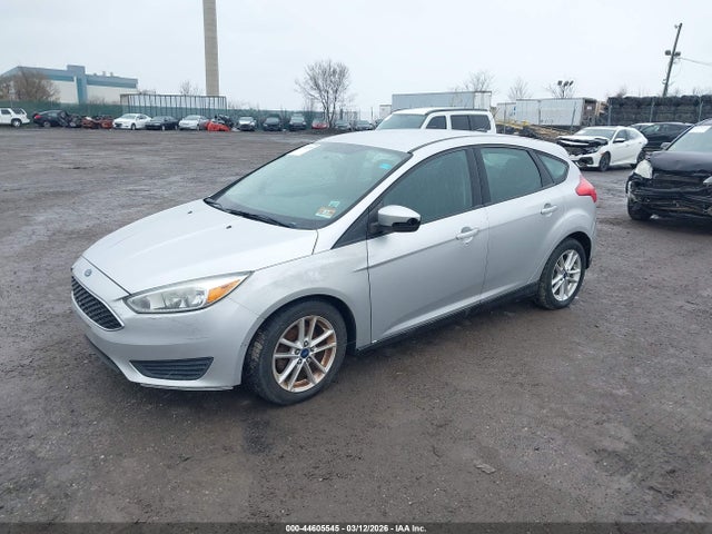 Ford FOCUS SE 2015 1FADP3K2XFL328777 Image 2