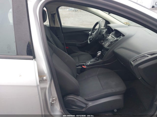 Ford FOCUS SE 2015 1FADP3K2XFL328777 Image 5
