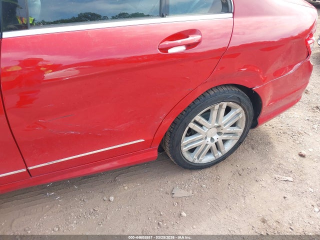 44605587 :رقم المزاد ، WDDGF54X98F112263 vin ، 2008 Mercedes-benz C 300 Luxury/sport مزاد بيع