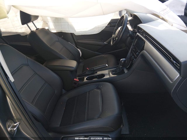 Продаж на аукціоні авто 2020 Volkswagen Passat 2.0t Se, vin: 1VWSA7A36LC016338, номер лоту: 44605607