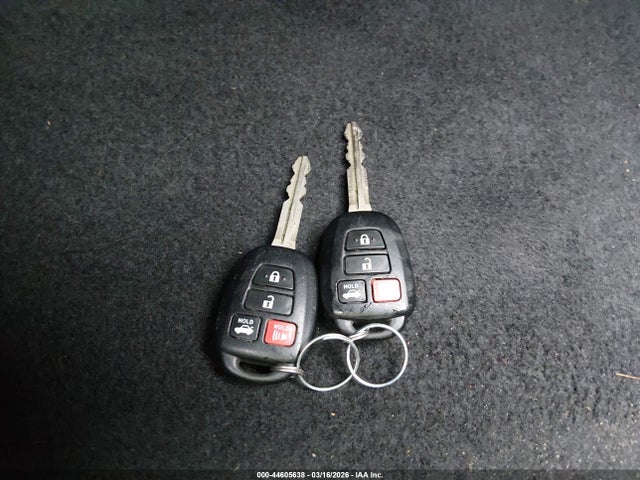 2019 TOYOTA COROLLA 2T1BURHE1KC177702 Photo 10