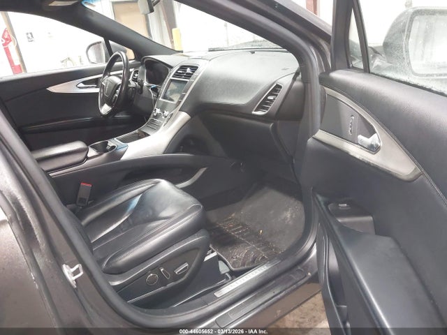 2020 LINCOLN NAUTILUS 2LMPJ6J97LBL20463 Photo 4