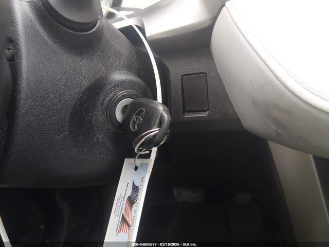 Toyota RAV4 LE 2015 2T3BFREV7FW230039 Image 11