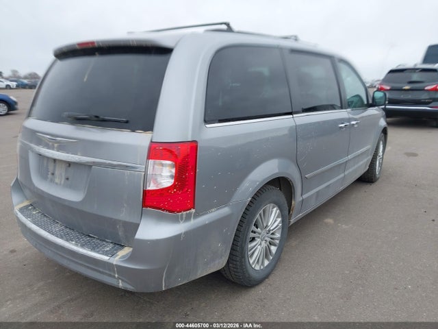 Продажа на аукционе авто 2015 Chrysler Town & Country Touring-l, vin: 2C4RC1CG1FR602269, номер лота: 44605700