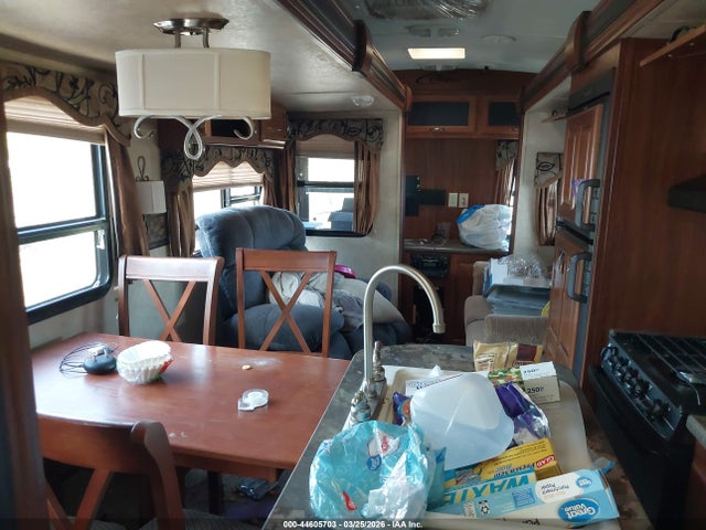 44605703 :رقم المزاد ، 4YDT32R22DV507539 vin ، 2013 Keystone Rv Other مزاد بيع