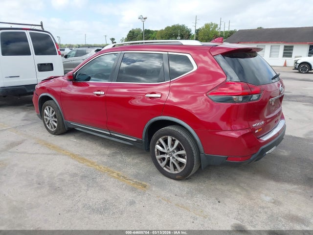 44605704 :رقم المزاد ، JN8AT2MT6HW404302 vin ، 2017 Nissan Rogue Sl مزاد بيع