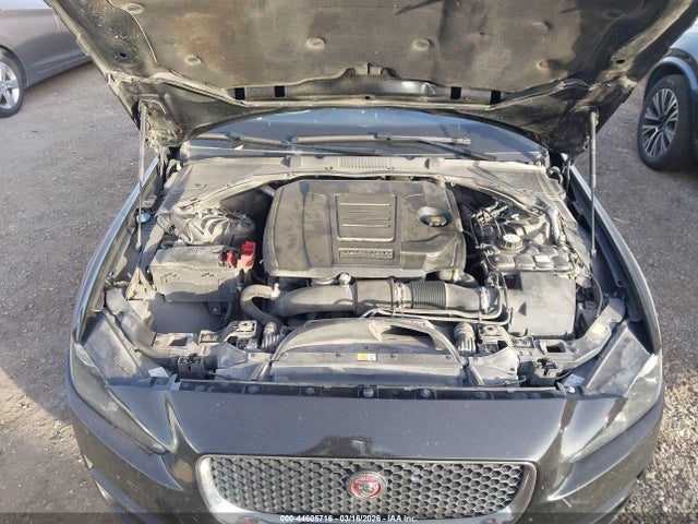 2018 JAGUAR XE SAJAR4FX6JCP32480 Photo 9