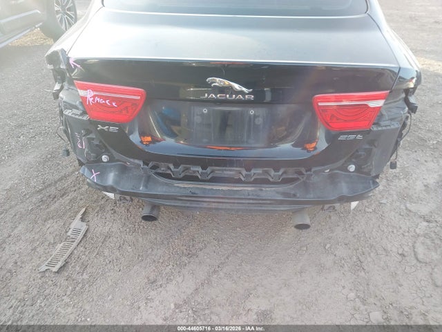 2018 JAGUAR XE SAJAR4FX6JCP32480 Photo 5