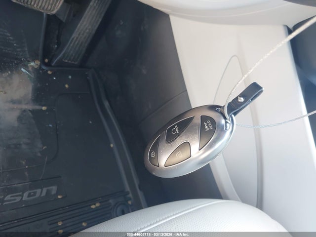 3KMJC3DE0SE008139 Hyundai Tucson Sel Convenience