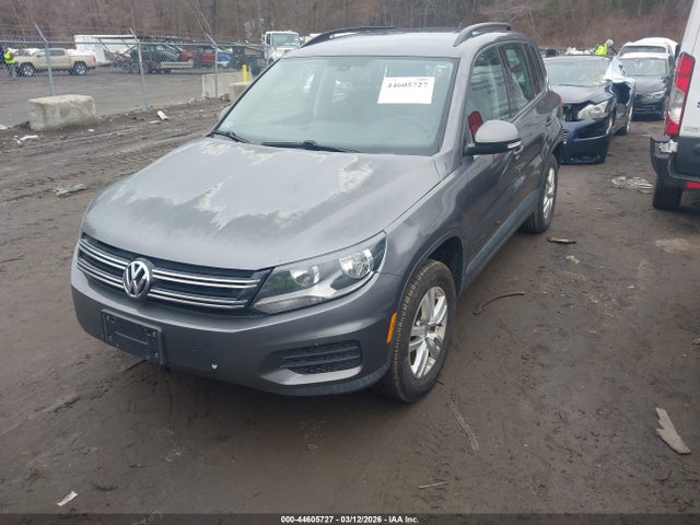 44605727 :رقم المزاد ، WVGAV7AX0HK030766 vin ، 2017 Volkswagen Tiguan 2.0t/2.0t S مزاد بيع
