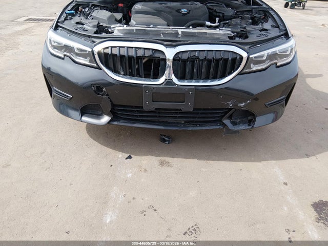 BMW 330i Xdrive 2019 WBA5R7C56KAJ81546 Image 17